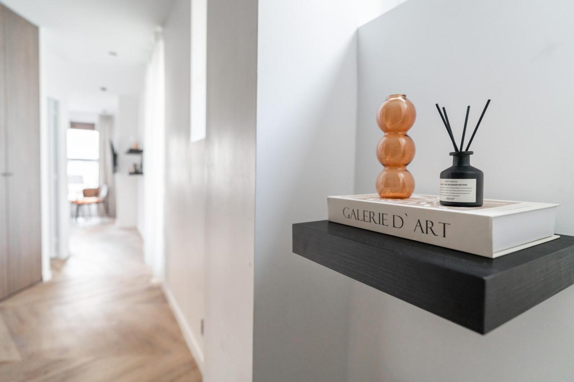 Design Parisien - Palais Maillot Apartment